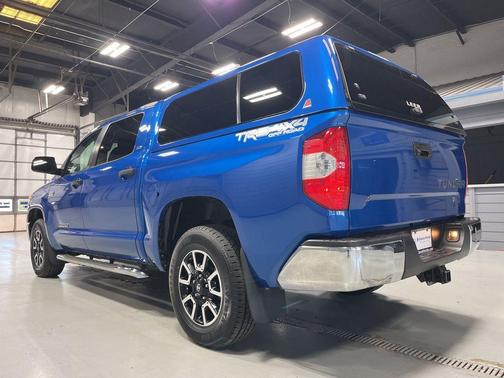 Blazing Blue Pearl 2016 Toyota Tundra SR5