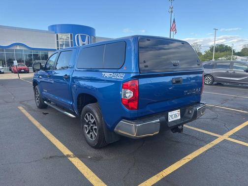 Blazing Blue Pearl 2016 Toyota Tundra SR5