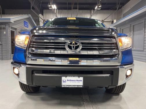 Blazing Blue Pearl 2016 Toyota Tundra SR5