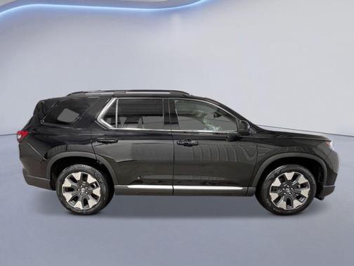 Crystal Black 2026 Honda Pilot Touring