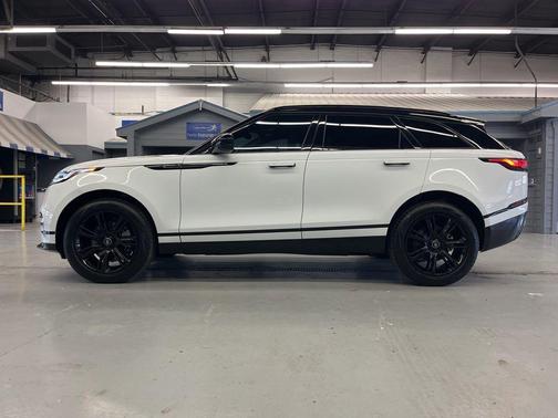 Fuji White 2022 Land Rover Range Rover Velar R-Dynamic S
