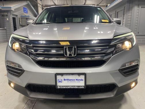 Lunar Silver Metallic 2018 Honda Pilot EX-L