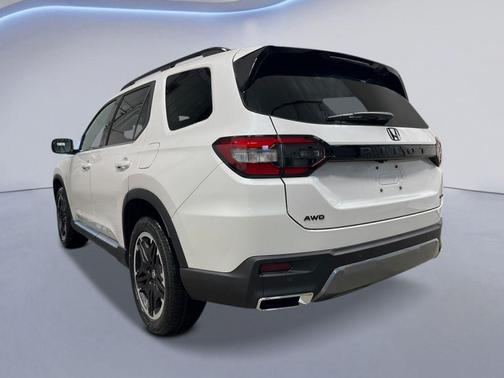 Platinum White 2026 Honda Pilot Touring S