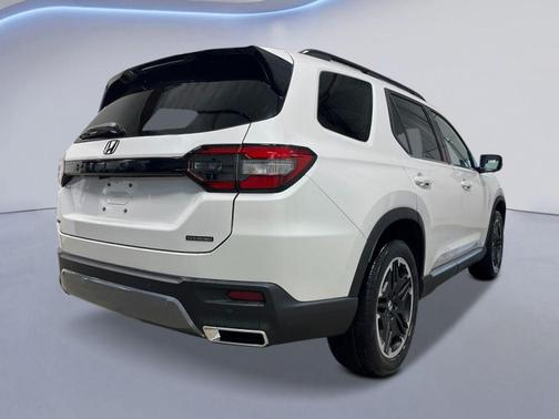 Platinum White 2026 Honda Pilot Touring S