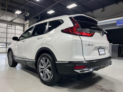 Platinum White Pearl 2022 Honda CR-V Hybrid Touring