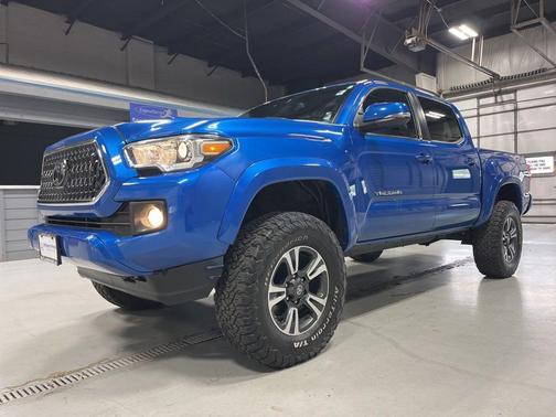 Blazing Blue Pearl 2018 Toyota Tacoma TRD Sport