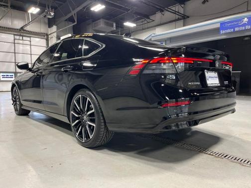 Crystal Black Pearl 2023 Honda Accord Hybrid Touring