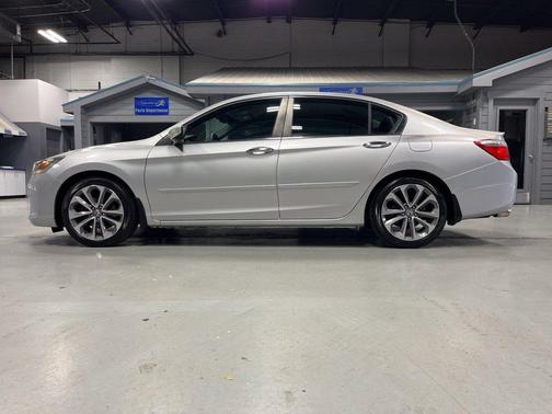 Alabaster Silver Metallic 2013 Honda Accord Sport