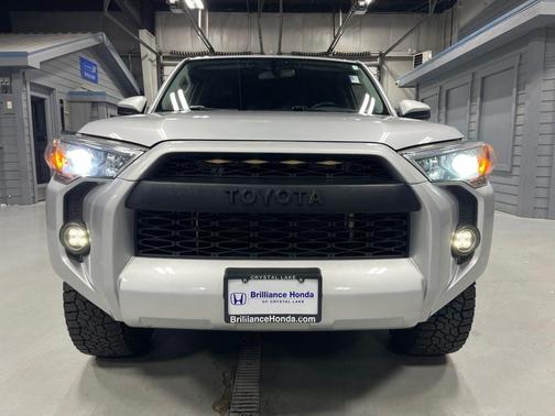 Classic Silver Metallic 2019 Toyota 4Runner SR5