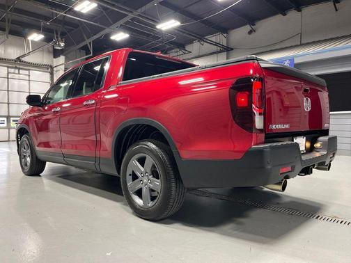 Radiant Red Metallic II 2022 Honda Ridgeline RTL-E