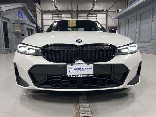 Mineral White Metallic 2023 BMW 330 i xDrive