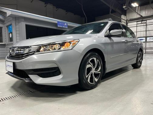 Lunar Silver Metallic 2016 Honda Accord LX