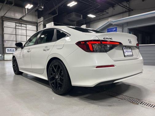 Platinum White Pearl 2026 Honda Civic Sport