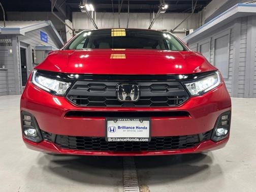Radiant Red Metallic II 2026 Honda Odyssey EX-L