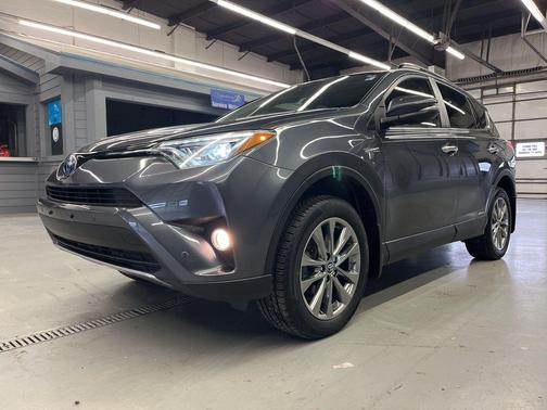 2017 Toyota RAV4 Hybrid Limited