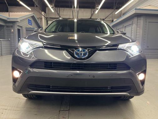 2017 Toyota RAV4 Hybrid Limited