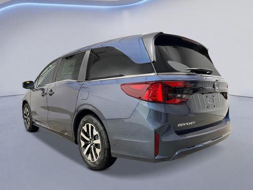 Smoke 2026 Honda Odyssey EX-L