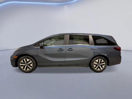 Smoke 2026 Honda Odyssey EX-L