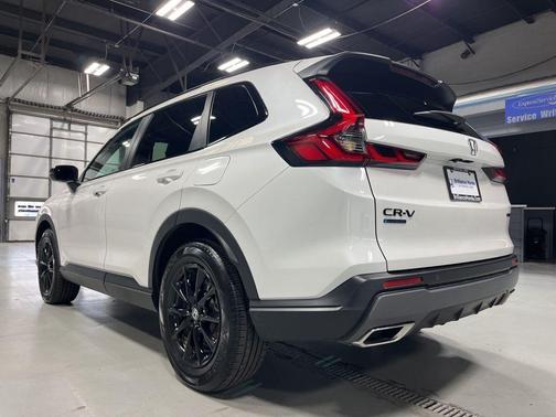 Platinum White Pearl 2026 Honda CR-V Hybrid Sport-L