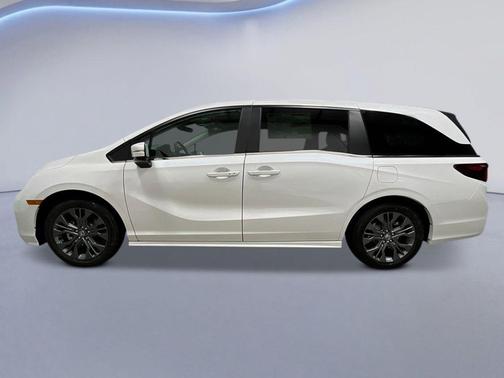 Platinum White 2026 Honda Odyssey Touring