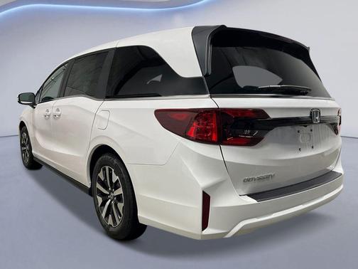 Platinum White 2026 Honda Odyssey EX-L