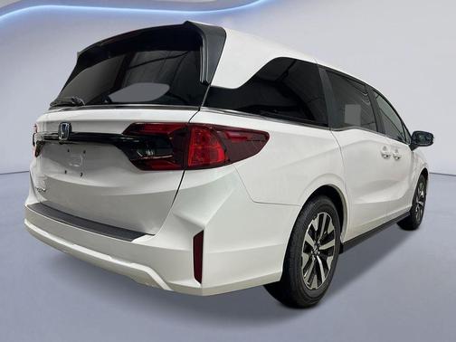 Platinum White 2026 Honda Odyssey EX-L