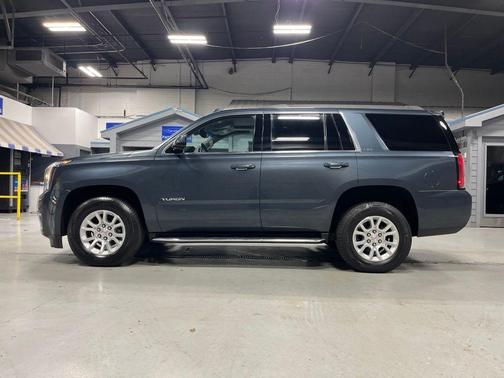 Dark Sky Metallic 2020 GMC Yukon SLT