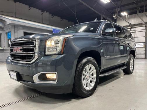 Dark Sky Metallic 2020 GMC Yukon SLT