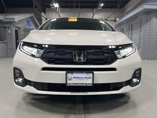 Platinum White Pearl 2026 Honda Odyssey EX-L