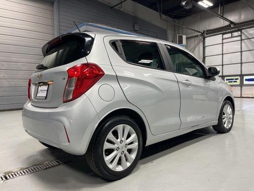 Silver Ice Metallic 2018 Chevrolet Spark 1LT