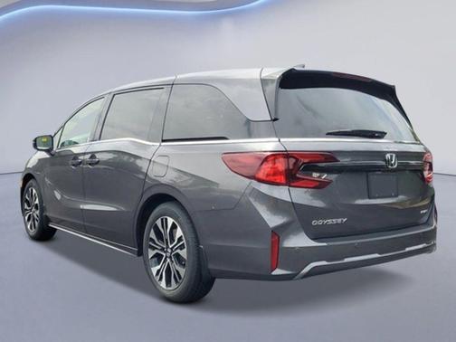 Modern Steel Metallic 2026 Honda Odyssey Elite