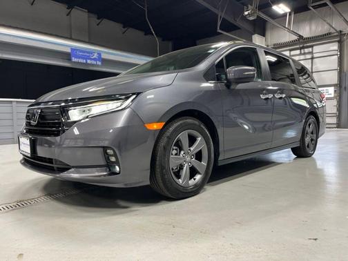 Modern Steel Metallic 2024 Honda Odyssey EX