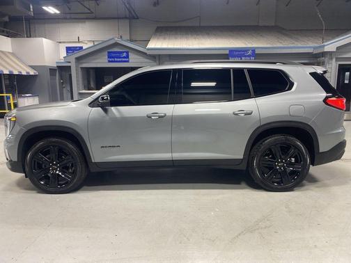 Sterling 2024 GMC Acadia Elevation