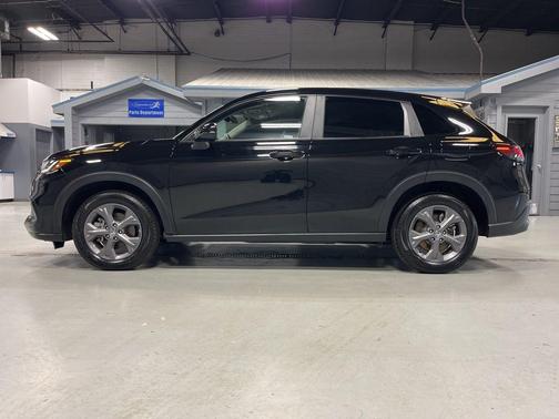 Crystal Black 2026 Honda HR-V LX