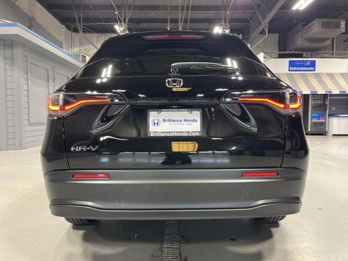 Crystal Black 2026 Honda HR-V LX