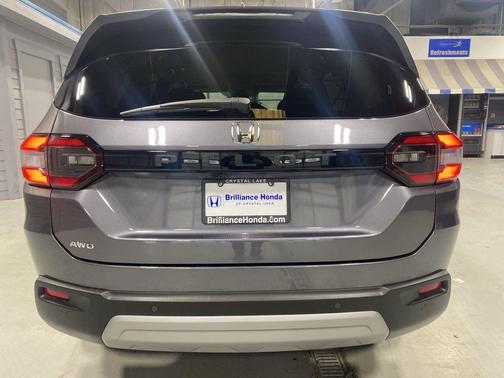 Modern Steel Metallic 2025 Honda Pilot EX-L