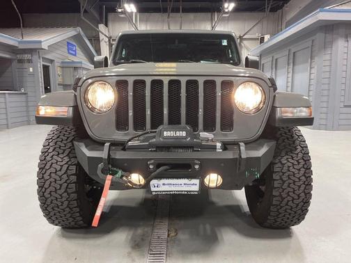 Sting Gray Clearcoat 2022 Jeep Wrangler Unlimited Sahara Altitude