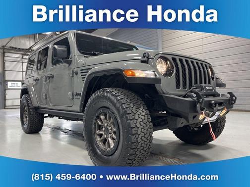 Sting Gray Clearcoat 2022 Jeep Wrangler Unlimited Sahara Altitude