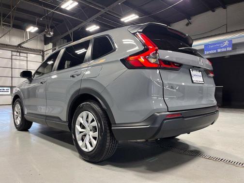 Urban Gray Pearl 2024 Honda CR-V LX