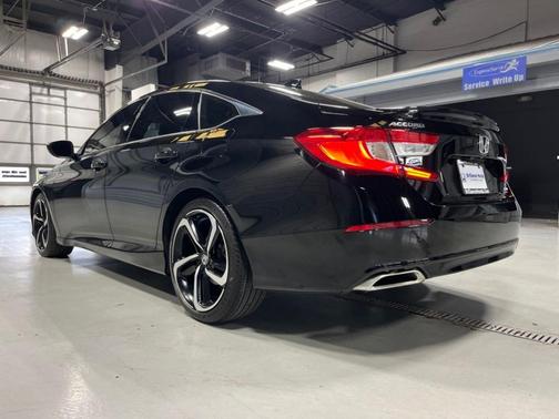 Crystal Black Pearl 2022 Honda Accord Sport SE
