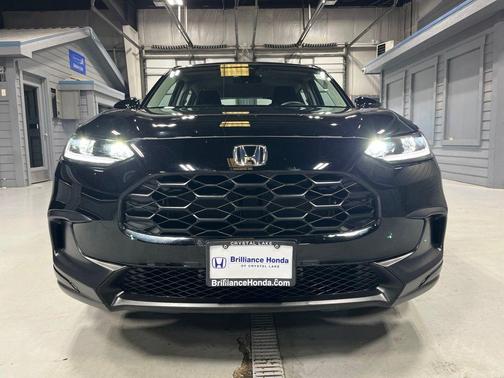 Crystal Black Pearl 2024 Honda HR-V LX