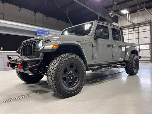 Sting Gray Clearcoat 2021 Jeep Gladiator Mojave