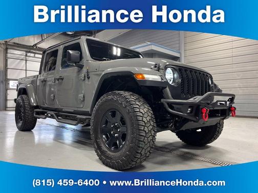 Sting Gray Clearcoat 2021 Jeep Gladiator Mojave