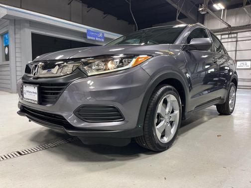 Modern Steel Metallic 2022 Honda HR-V LX