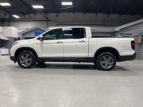 Platinum White Pearl 2021 Honda Ridgeline RTL-E
