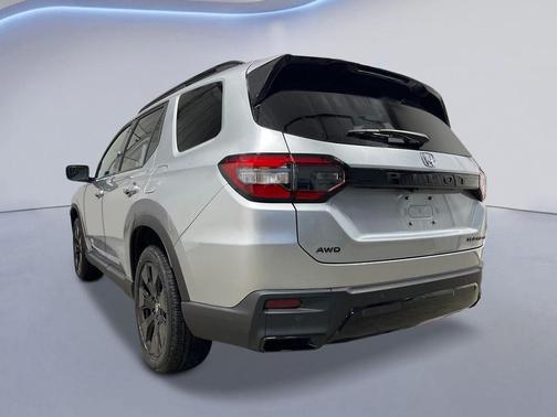 Silver 2026 Honda Pilot Black Edition