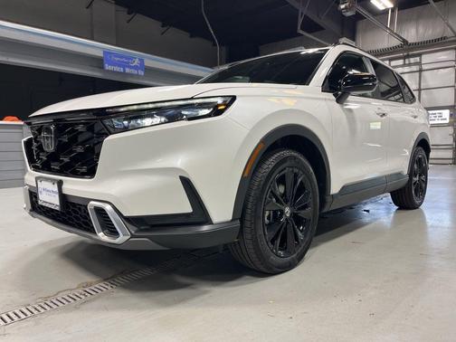 Platinum White Pearl 2026 Honda CR-V Hybrid Sport Touring