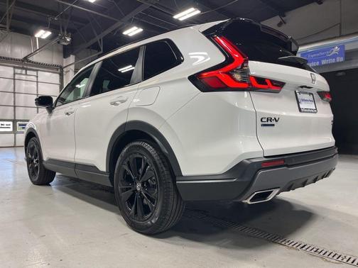 Platinum White Pearl 2026 Honda CR-V Hybrid Sport Touring