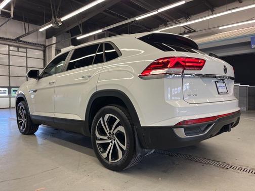 2022 Volkswagen Atlas Cross Sport 3.6L V6 SE w/Technology
