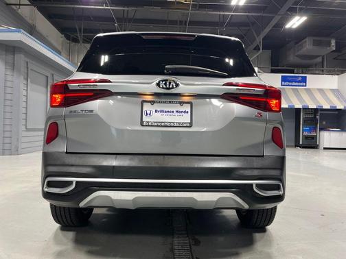 Steel Gray 2021 Kia Seltos S